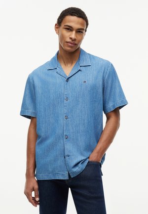 Tommy Hilfiger CAMP COLLAR SHIRT SEASONAL QUALITY - Πουκάμισο - mid blue denim