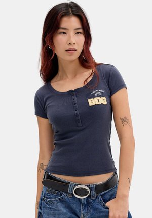 BDG Urban Outfitters, Тениска с щампа - navy