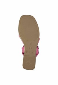 Tamaris Sandali z visoko peto - candy