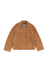 Bruine suède jas met een geknipt kraag, twee voorzakken en drukknoopsluiting. Zachte textuur en oversized pasvorm. Platte ontwerp.