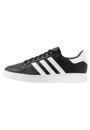 Baskets basses - black