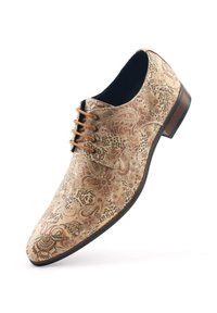 Lace-up dresschoenen met een beige en bruine paisleypatroon, gestructureerde bovenzijde en een bruine houten hak. Heeft zes veterogen en een ronde neus.