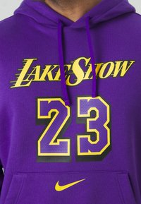 Nike Performance NBA CITY EDITION LOS ANGELES LAKERS LEBRON JAMES HOODY - Klubbklær - field purple