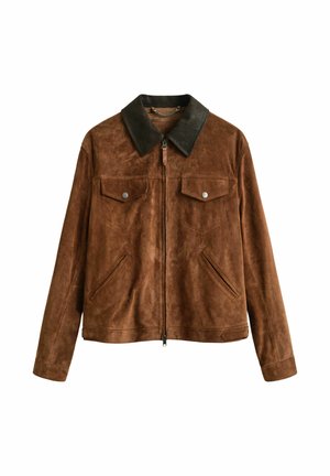 Braune Wildlederjacke mit Reißverschluss, dunkelbraunem Lederkragen, zwei mit Knöpfen verschlossenen Brusttaschen und zwei schrägen Seitentaschen.