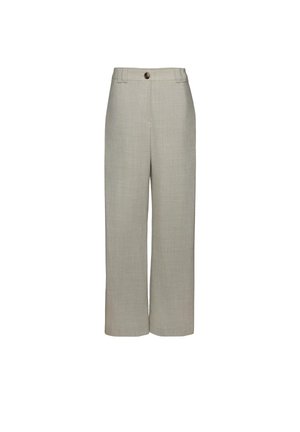 Pantaloni bej cu picior larg, cu șlițuri pentru curea și o singură închidere cu nasture maro în talie, expuși pe un fundal alb.