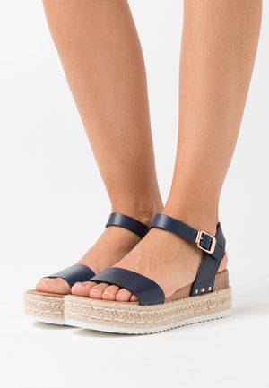 New Look, Sandalen met plateauzool - dark blue