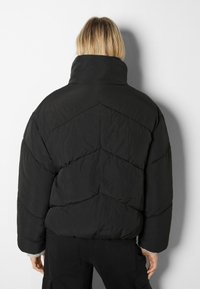 Bershka - OVERSIZE  - Winterjas - black - 2