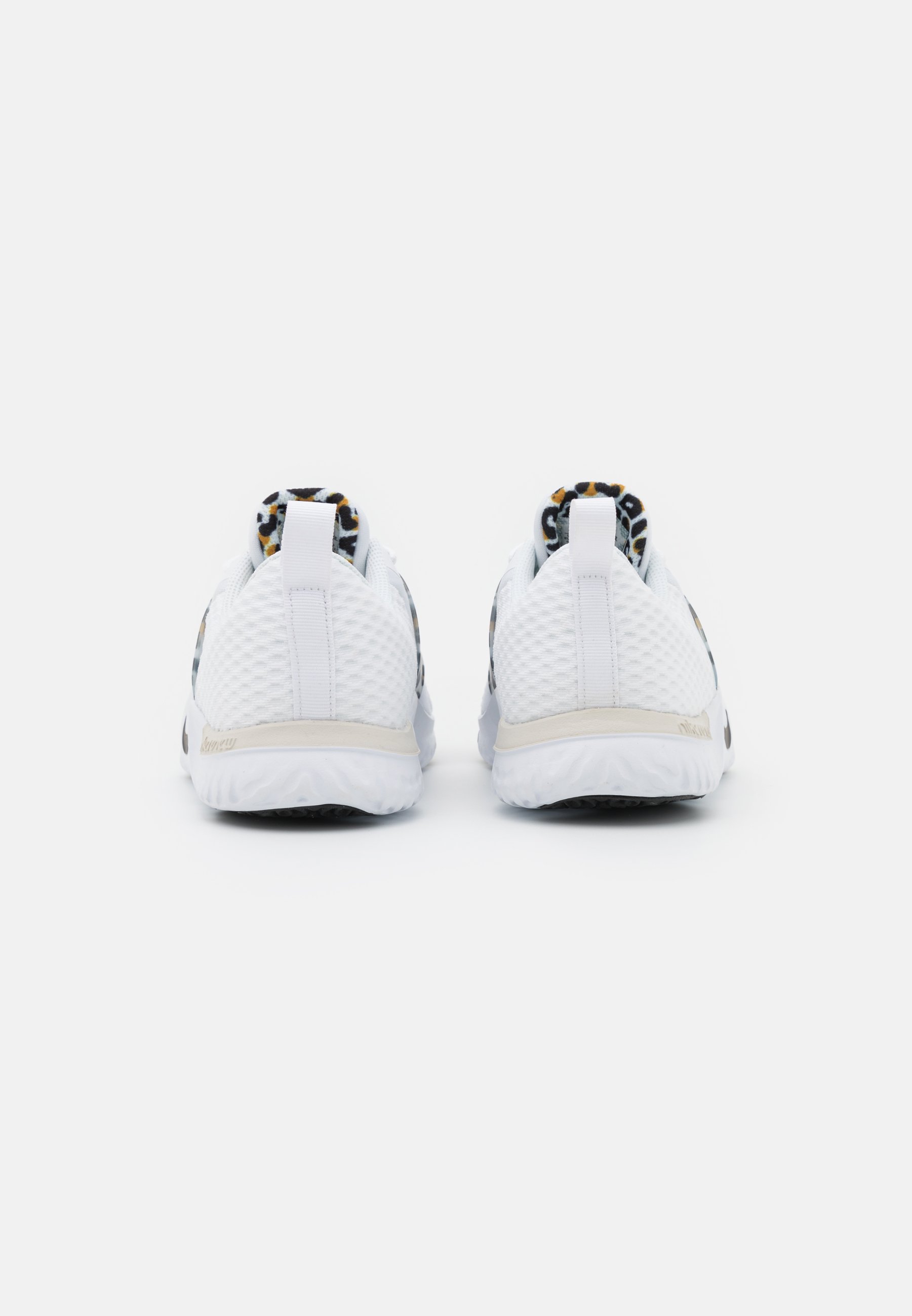 Nike Performance RENEW IN SEASON TR 10 PRM - Zapatillas de entrenamiento -  white/black/light bone/wheat/blanco - Zalando.es