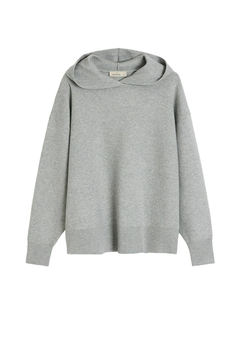 Szary, oversize’owy hoodie z szerokim, podwójnym kapturem, prążkowanymi mankietami i dołem. Wykonany z miękkiej, teksturowanej tkaniny. Bezszwowe ramiona.