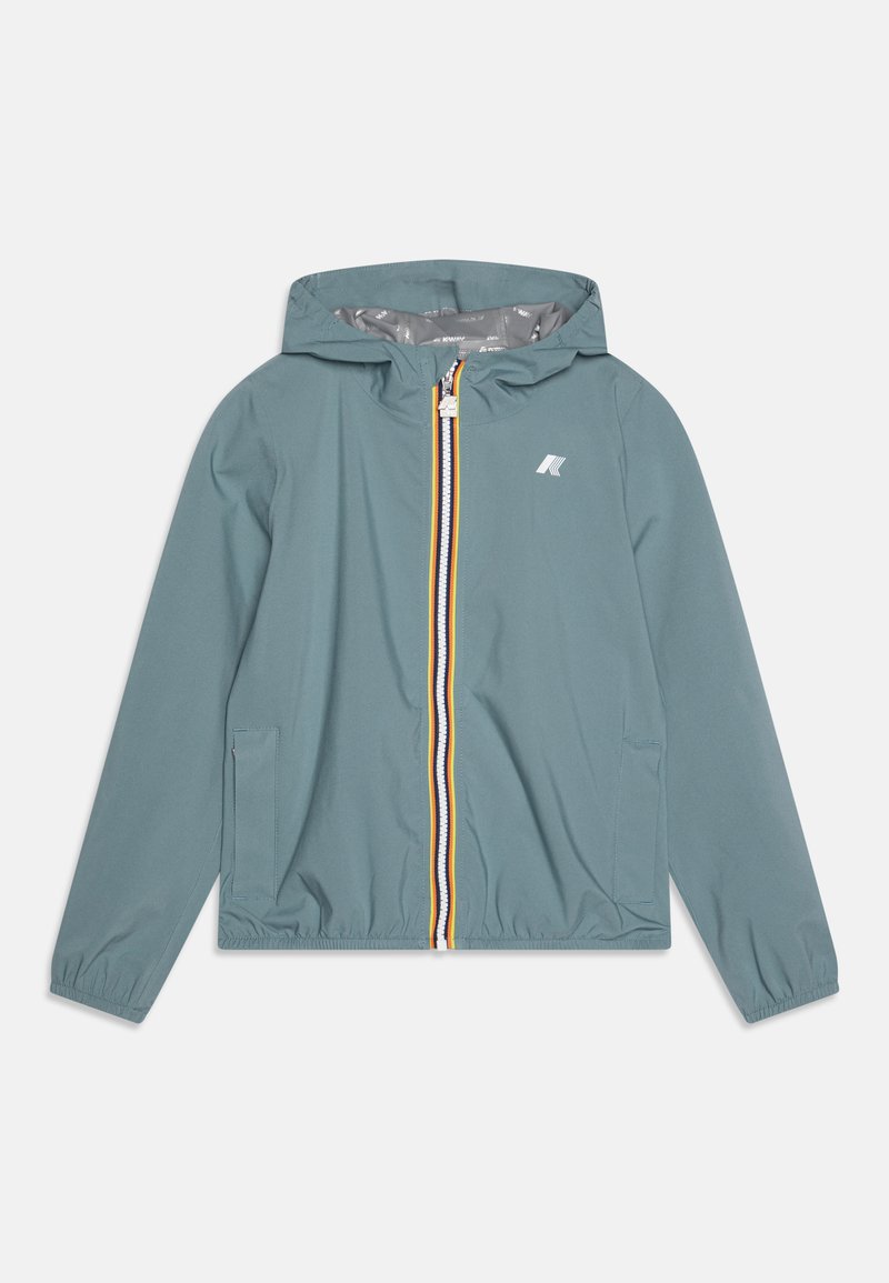 Aqua windbreaker jacket met een voorkant rits, voorzien van een gele, oranje en witte streep. Met capuchon, elastische manchetten en zijzakken.