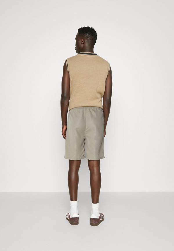 RESORT - Shorts - roasted cashew3