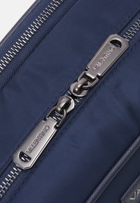 Valentino Bags CARDANO - Neceser - blue
