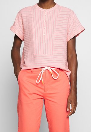 Blouse - coral