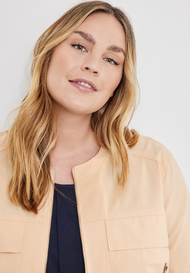Damen Leichte Jacken | Samoon LÄSSIGE Blazer latte macchiato/sand - NH86317 Damen Leichte Jacken | Samoon LÄSSIGE Blazer latte macchiato/sand - NH86317