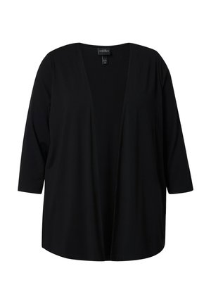 Zwarte cardigan met open voorkant, driekwart mouwen, losse pasvorm en afgeronde zoom, getoond op een witte achtergrond.