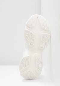 steve madden match white chunky trainers