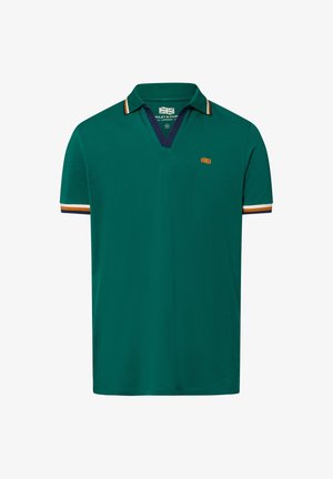 Grüne Poloshirt mit V-Ausschnitt, kontrastierendem marineblauem Kragen und Ärmelausstattungen mit orange- und gelbgestreiften Akzenten. Kleines Logo auf der Brust.