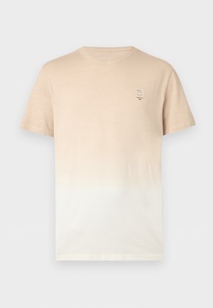 Pier One, OMBRÉ T-SHIRT WITH LABEL - T-shirt con stampa - beige ombré