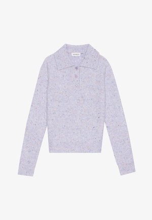 Gaiši violets pleķainas adīts džemperis ar garām piedurknēm, ribotām aprocēm un apakšmalu, salocītu apkakli un trīs pogu aizdari.