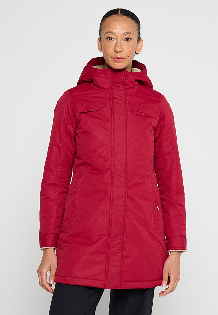 Rote isolierte Parka mit Kapuze, Frontreißverschluss, Reißverschluss-Taschen und glatter Textur. Hat eine taillierte Passform und strapazierfähiges Material.