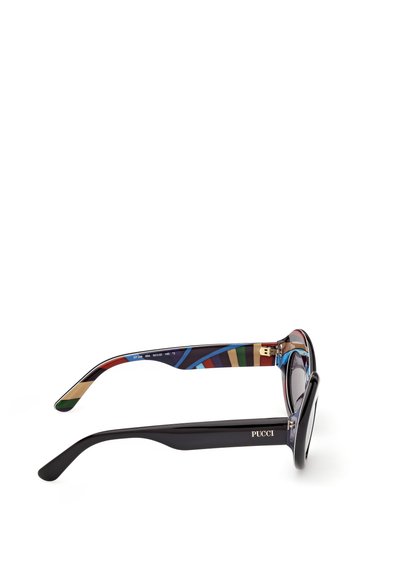Sonnenbrille mit schwarzem Rahmen, übergroßen runden Gläsern und mehrfarbigen gestreiften Mustern an den inneren Bügeln. Mit dem "Pucci"-Logo.