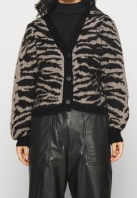 VILA Petite Kofta - black