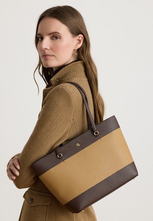 Lauren Ralph Lauren, STRIPED LEATHER MEDIUM KARLY TOTE BAG - Kabelka - camel/chestnut brown