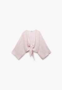 Lyserød cropped kimono-jakke med brede ærmer og bånddetalje foran, med en struktureret stof og afslappet design.