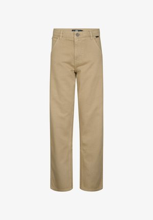 T-shirt in cotone verde menta con maniche corte e scollo rotondo, con un piccolo logo stampato. Abbinata a pantaloni beige e sneakers bianche.