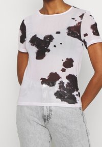 NA-KD Camiseta estampada - off-white