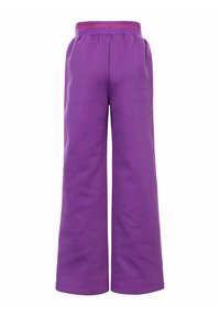 Paarse wijde broek met een elastische tailleband en een glinsterende accent. Gemaakt van een zachte, soepele stof voor comfort.