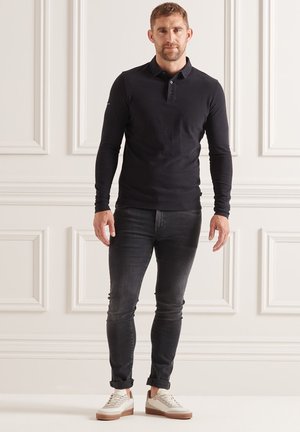 STUDIOS - Polotričko - black