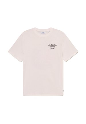 Helle beige T-Shirt aus Baumwolle mit kurzen Ärmeln. Verfügt über ein schwarz bedrucktes Logo auf der linken Brust, eine glatte Textur und einen klassischen Schnitt.