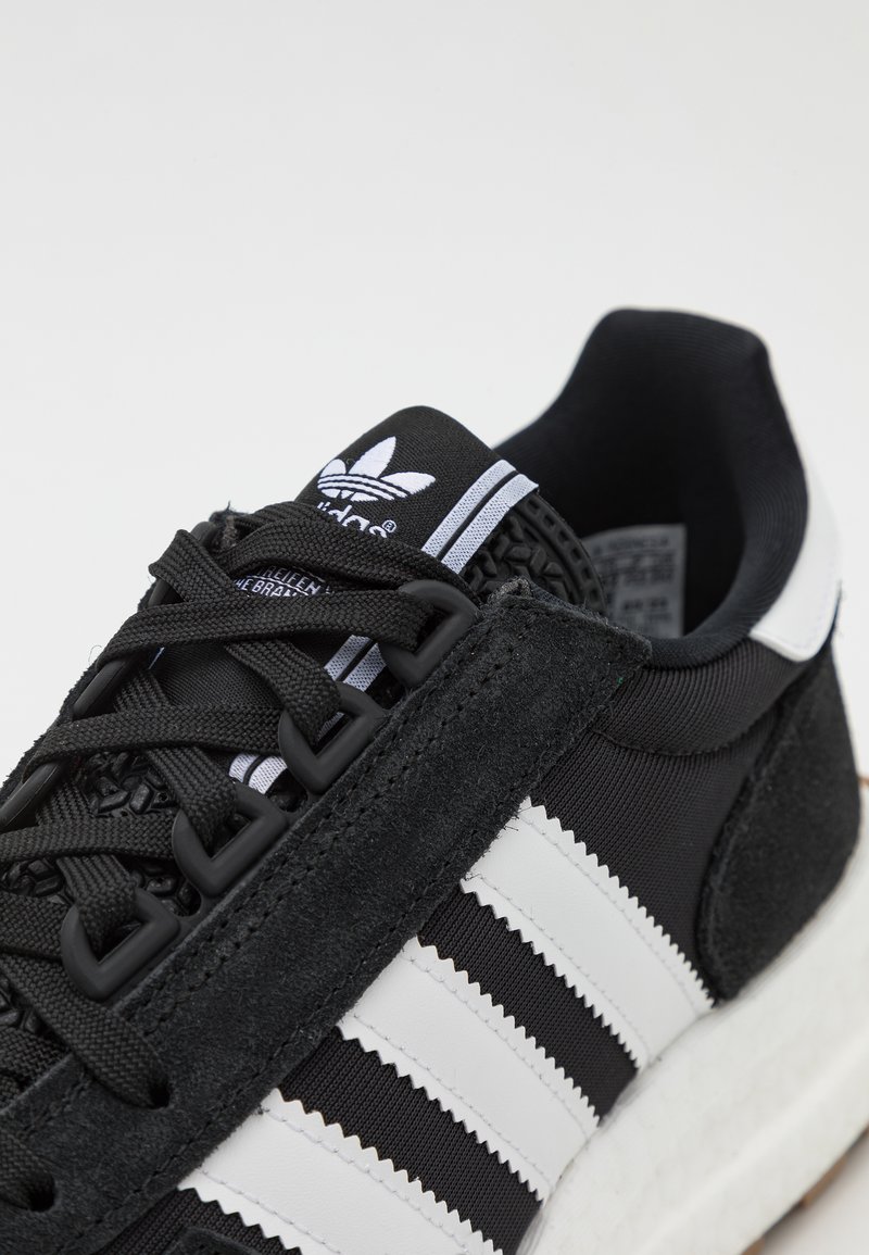 adidas Originals RETROPY E5 UNISEX - Trainers - core black/footwear white/ black - Zalando.co.uk