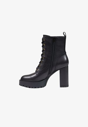 Pinko, CLARA 03 SD0581P001 - Enkellaarsjes met plateauzool - black