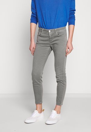 Vaqueros slim fit - light green