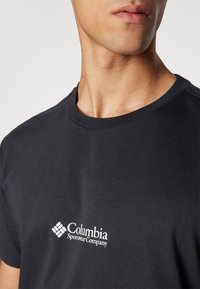 Columbia BASIC LOGO™ SHORT SLEEVE - T-shirts print - black