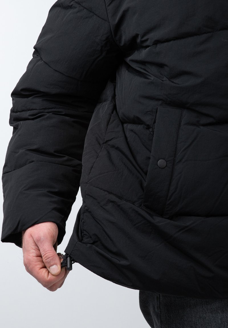 Calvin Klein OVERSIZED - Zimní bunda - black