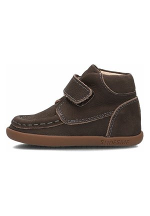 First shoes - bruin