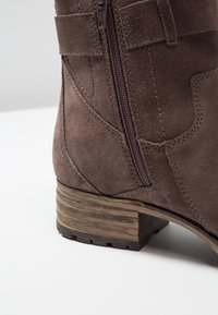 Clarks Korte laarzen - taupe