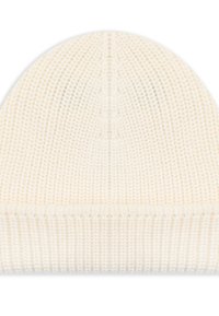 Berretto lavorato a maglia in bianco sporco, caratterizzato da una trama a coste, corona senza cuciture e vestibilità aderente. Design semplice senza decorazioni.