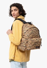 Eastpak DAY PAK'R - Mochila - beastimal brown