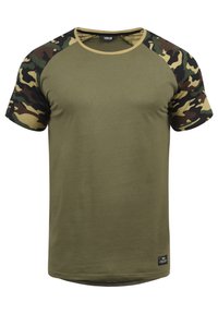 Unselected, dusty olive
