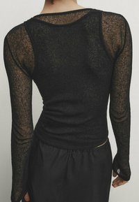 Massimo Dutti Sweter