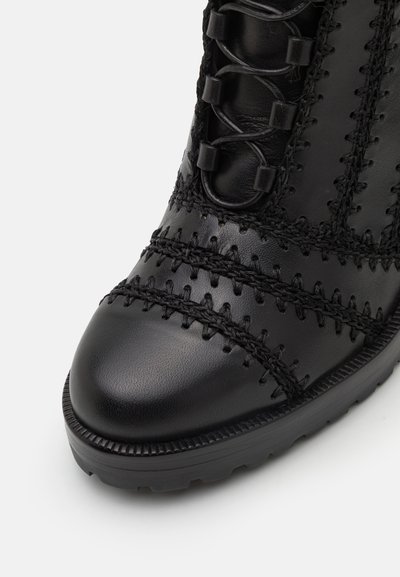 Alexandre Birman REGINA COMBAT BLOCK  - Platform ankle boots - black