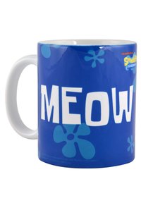 Tazza in ceramica con una base blu brillante, con grandi lettere bianche che riportano la scritta "MEOW" e delicati motivi floreali azzurri. Manico bianco sul lato.