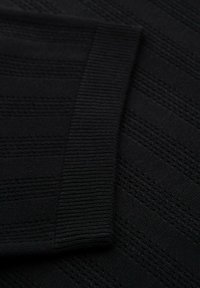 Ombre OPENWORK WITH ZIP AT THE NECKLINE - Polo shirt - black