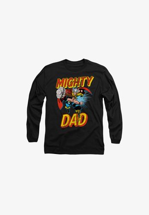 Schwarzes langärmliges T-Shirt mit einem farbenfrohen Comic-artigen Grafik eines muskulösen Helden mit einem Hammer und dem Text "MÄCHTIGER PAPA" in Rot und Gelb.