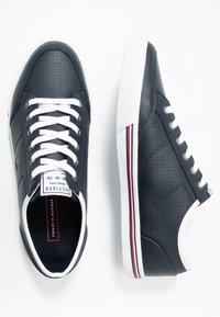 Tommy Hilfiger Sneakers - blue