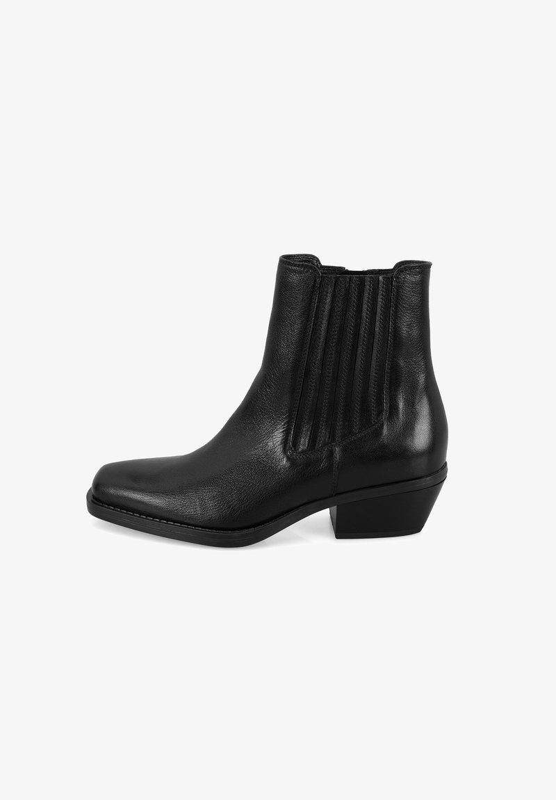 Desa Ankle Boot - black